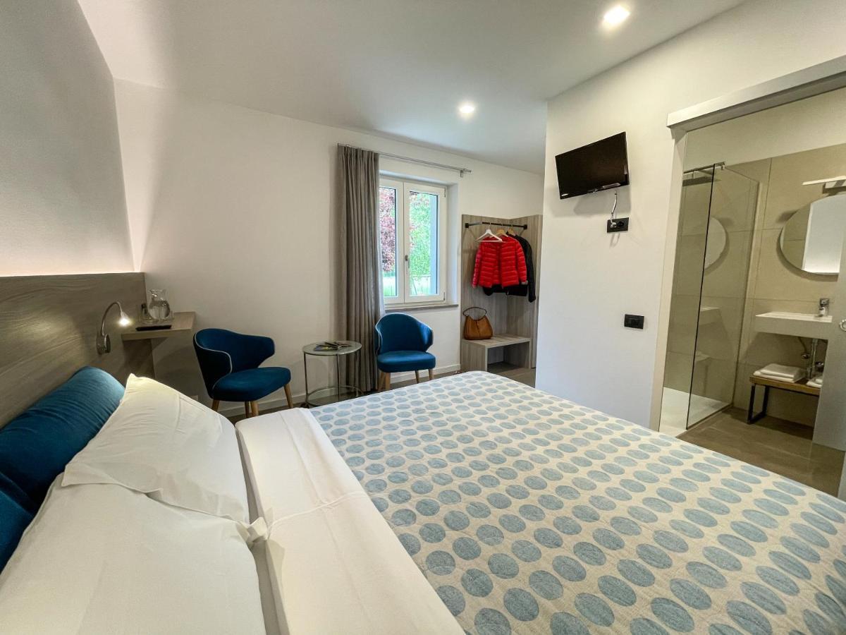Hotel Locanda Alla Perla Tiarno di Sotto Екстериор снимка