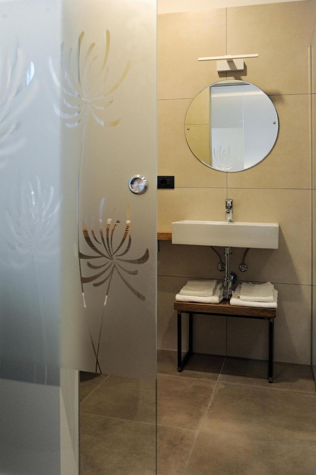 Hotel Locanda Alla Perla Tiarno di Sotto Екстериор снимка