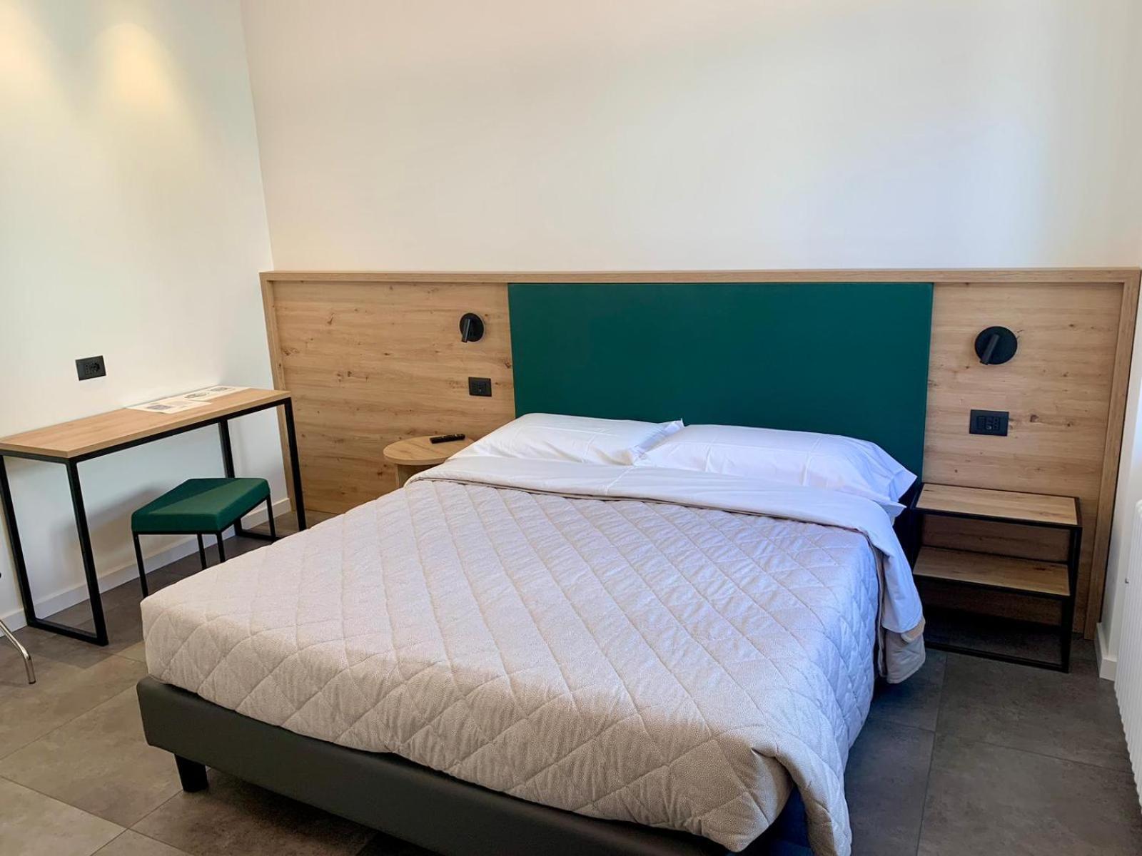 Hotel Locanda Alla Perla Tiarno di Sotto Екстериор снимка